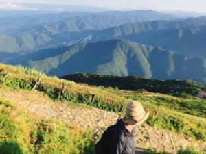 ライオンズゲートの日に開く霊的世界の扉、伊吹山 自己探究の旅